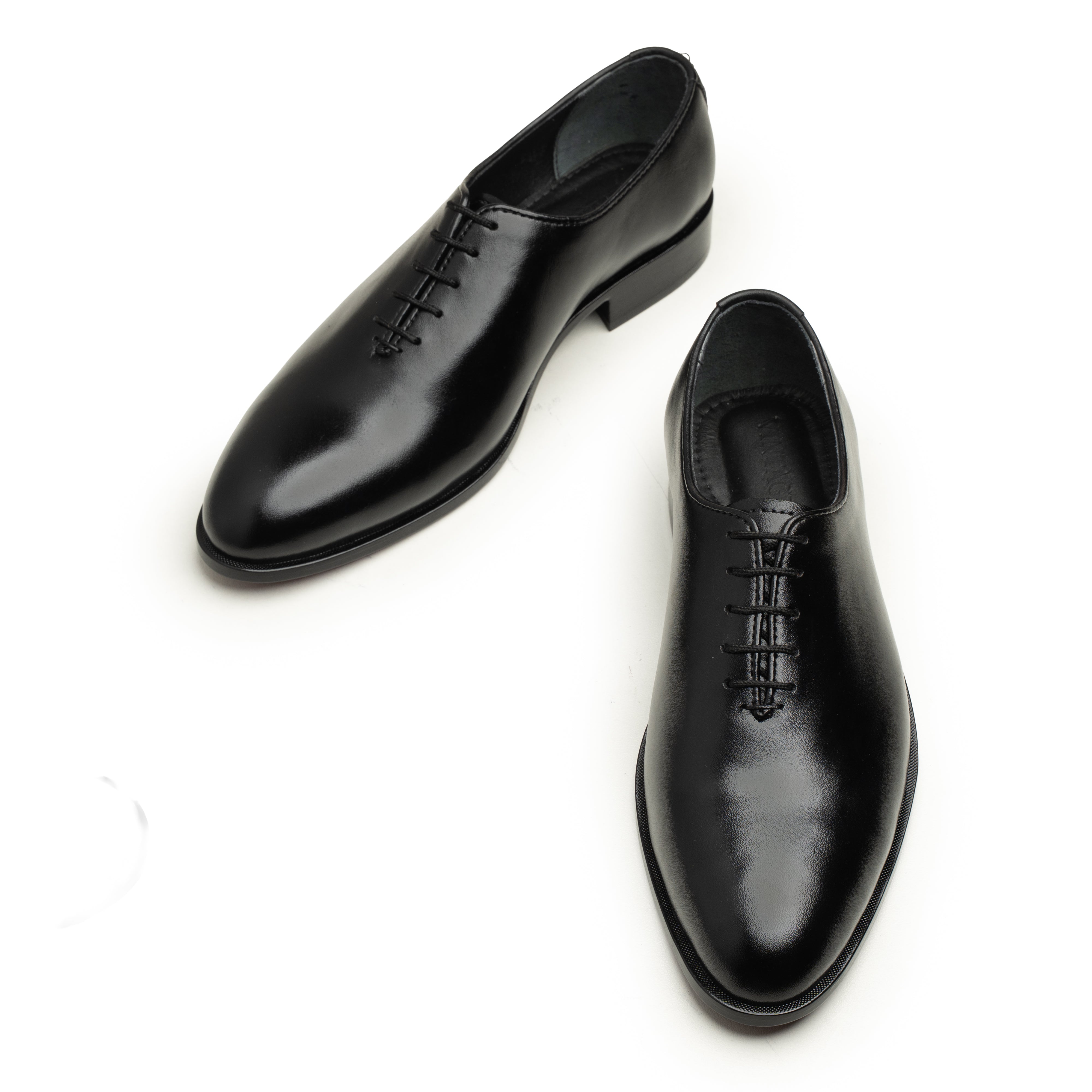Classic Black Leather Lace-Up Shoes